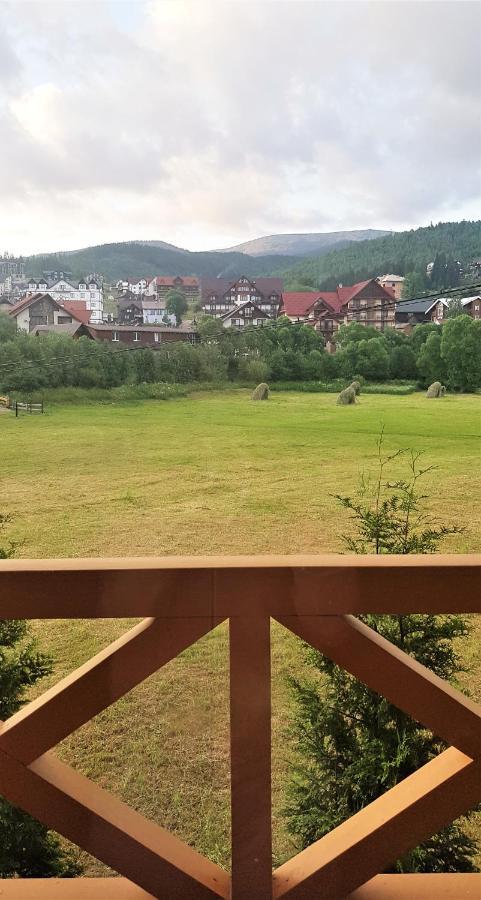 Karpatski Zori Hotel Bukovel Exterior photo