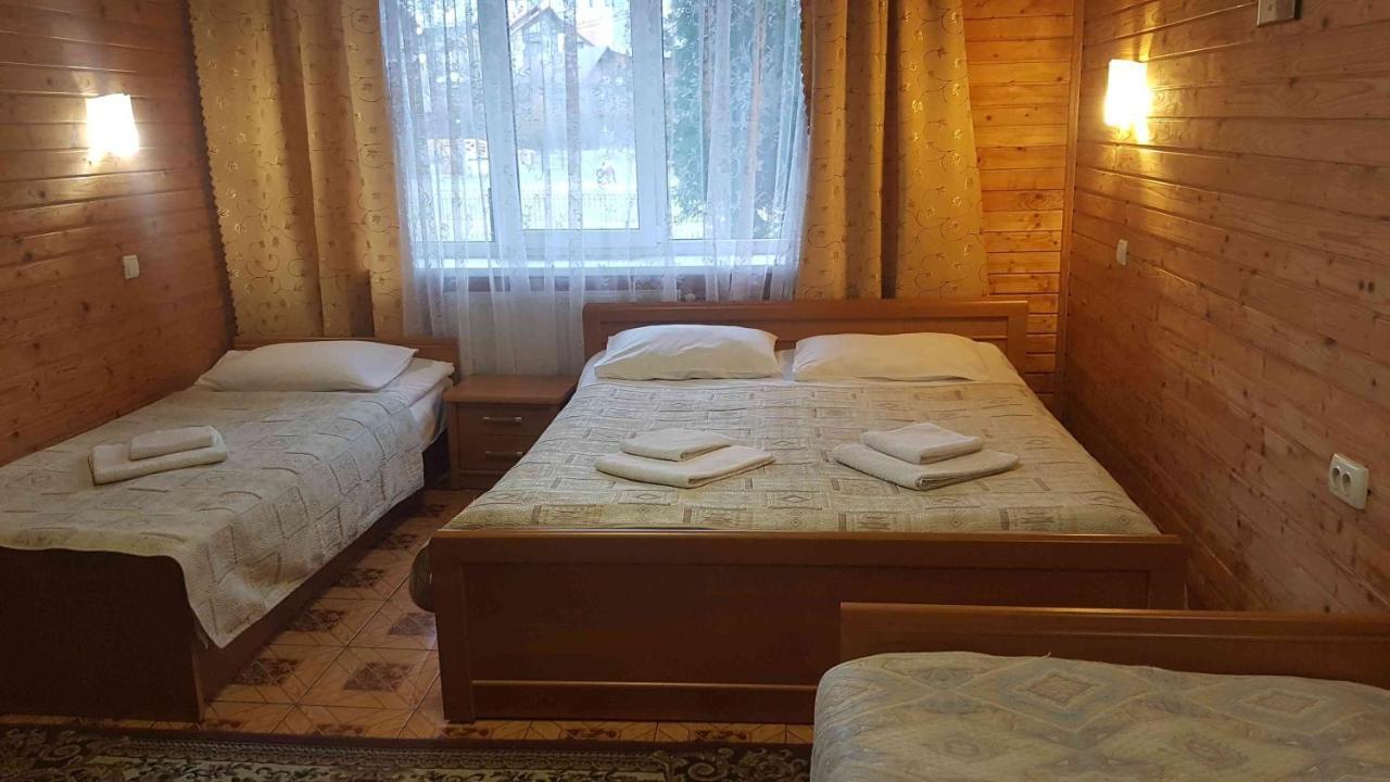 Karpatski Zori Hotel Bukovel Exterior photo